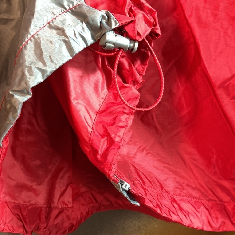 Extremely Lightweight Pack Able Eddie Bauer Windb… - image 4